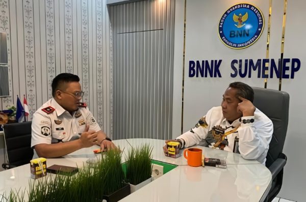 Kepala Rutan Sumenep Aditya Wahyu Rahmadani Bersama Kepala BNNK Bambang Sutrisno