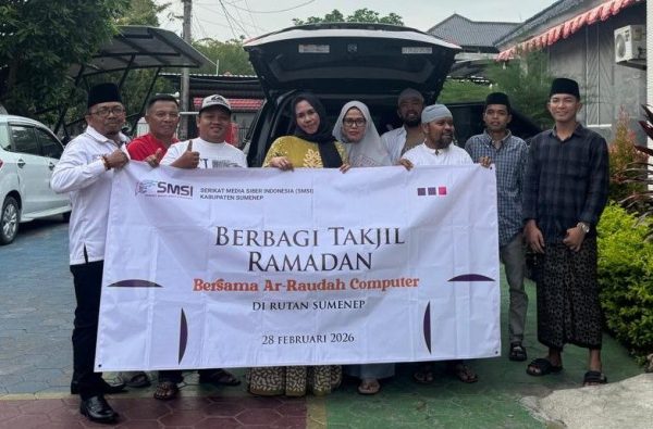 SMSI Sumenep dan Ar-Raudah Computer Bagikan 500 Paket Takjil untuk Warga Binaan Rutan Klas IIB