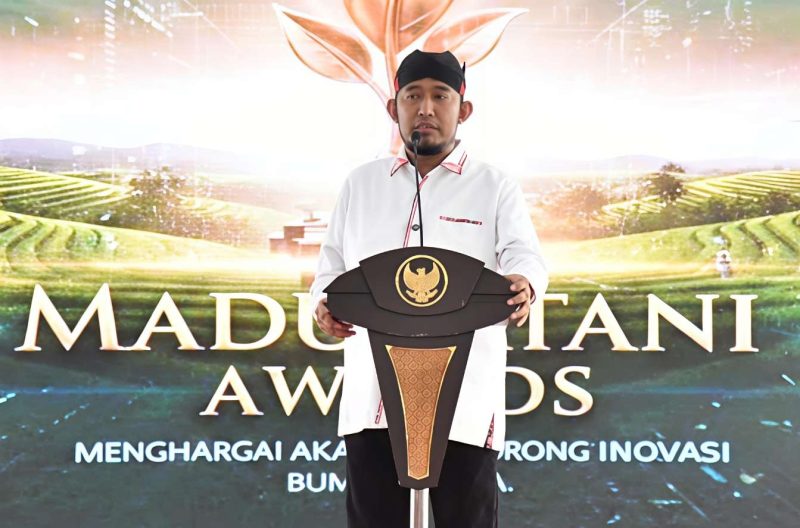 Bupati Sumenep, Dr. H. Achmad Fauzi Wongsojudo, S.H., M.H., menghadiri Tasyakkuran dan Maduratani Award 2026