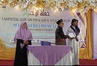 Bukan Sekadar Seremoni, 105 Siswa MTsN 1 Sumenep Tuntaskan Hafalan dan Kitab Kuning