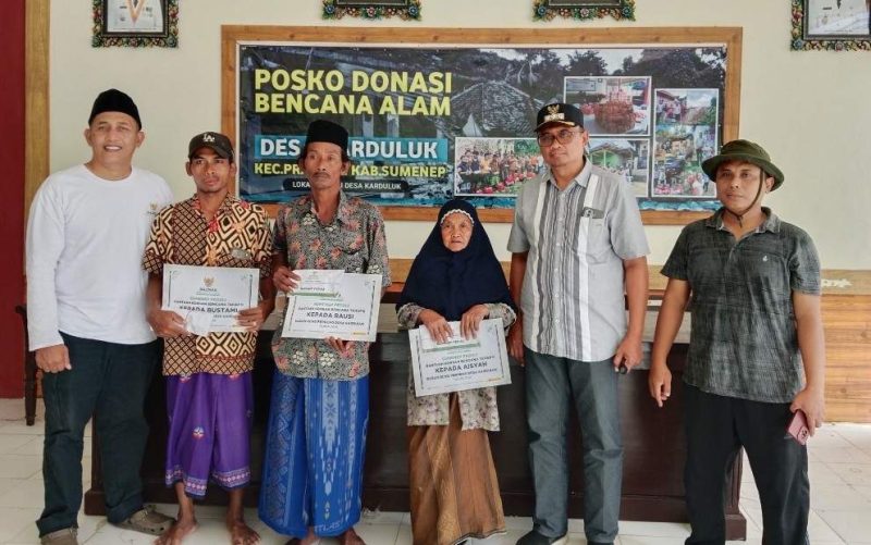 RTLH Rusak Berat Akibat Puting Beliung Pragaan Tahap II Tuntas, BAZNAS Sumenep Serahkan Bantuan kepada Warga Terdampak