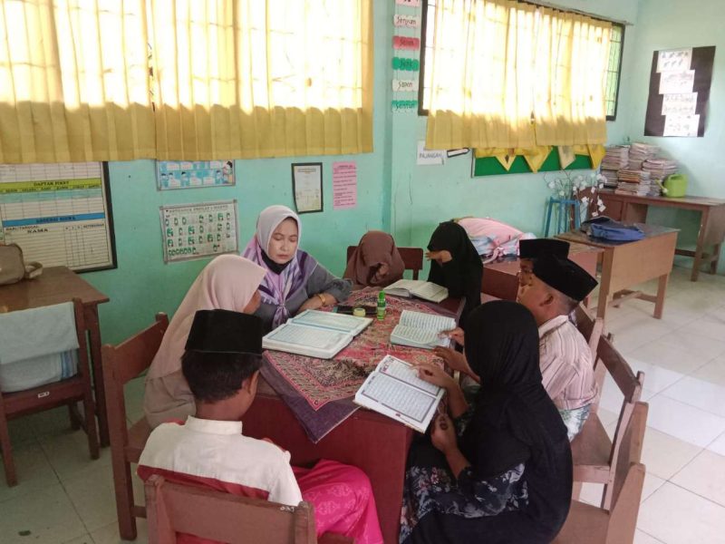 Pesantren Kilat Ramadan SDN Pakandangan Sangrah: Dari Ruang Kelas ke Aksi Nyata Berbagi Zakat