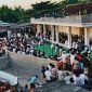 Ribuan Warga Ganding Sumenep Salat Id Lebih Awal, Masjid Al-Karawi Diserbu Jamaah
