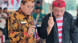 Kepala Cabang Dinas Pendidikan (Kacabdin) Sumenep, H. Rusliy, S.Pd., Bersama Kepala SMAN 1 Ambunten Rafiuddin, M.Pd.