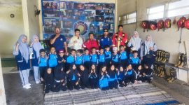 Siswa RA Miftahun Najah Belajar Antisipasi Kebakaran di Mako Damkar, Kamis (09/04/2026)