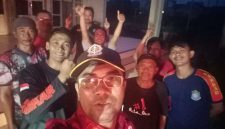 Tim Unit Reaksi Cepat Damkar Satpol Sumenep Usai Mengevakuasi 