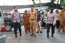 Kapolres Sumenep, AKBP Anang Hardiyanto, S.I.K., turun langsung ke Pasar Anom, Selasa (21/4/2026)