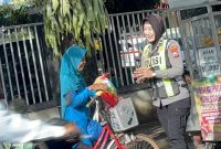 Polantas Sumenep Tebar Empati di Hari Kartini, Sentuhan Humanis Polwan Curi Perhatian Masyarakat