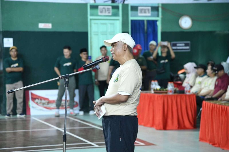 Ketua PBSI Sekaligus Kadisdik Sumenep H. Moh. Iksan, S.Pd.,M.Pd di Pembukaan Lomba Bulu Tangkis 2026