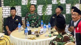 Wakil Komandan Batalyon (Wadanyon) Yonif TP 931/Ksatria Jokotole, Kapten Inf Richy Wahyu Prakoso, S.S.T. Han, Menghadiri Halal Bihalal PSHT Sumenep, Kamis (09/04/2026) malam