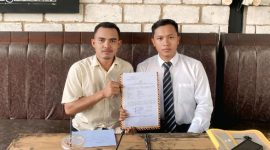 Kuasa hukum korban, Diyaul Hakki Saat Konferensi Pers Di Cafe Ayoka