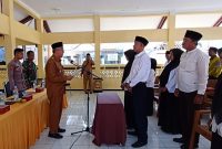 Plt. Camat Gayam Robby Firmansyah Resmi Lantik Anggota BPD PAW Enam Desa, Perkuat Tata Kelola Pemerintahan Desa Bertempat di Balai Pemerintah Kecamatan Gayam, Senin (13/04/2026)