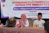 Kabid Perlindungan Perempuan (PP) Dinsos P3A Sumenep, Fatimatussehra Saat Sosialisasi Pembentukan Satgas PPA di Balai Desa Campor Barat Kecamatan Ambunten, Rabu (15/04/2026)
