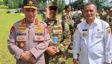 Ketua DPRD Sumenep H. Zainal Arifin, S.H., (Tengah) Bersama Kapolri Jenderal Polisi Listyo Sigit Prabowo di Acara Retreat Di Akademi Militer Magelang 