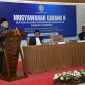 Wabup KH Imam Hasyim Saat Membuka dan Memberikan Sambutan di Acara Muscab ika  Unair Sumenep