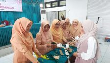 DWP Sumenep Gelar Pelatihan Keterampilan Perempuan, Kawat Bulu Disulap Jadi Peluang Usaha
