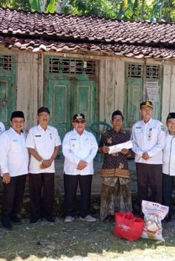 Hangatnya Kepedulian di Aeng Dake: Wakil Bupati Sumenep Hadir Bersama Jajaran, Menguatkan Warga yang Membutuhkan