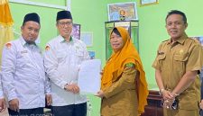 Kepala KUA H. Hasyim As'ari dan Kepala Puskesmas Batang2 Dr. Sulaiha Menyepakati Mou, Senin (04/05/2026)