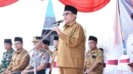 Wabup Sumenep KH Imam Hasyim SH MH Saat Memberikan Sambutan di Acara pelepasan CJH Sumenep Kloter 79 Di Halaman Gor A Yani Pangligur Sumenep Senin (11/05/2026)