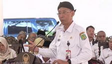 PLT Asisten III Setdakab sekaligus Kepala Bapenda Sumenep Ferdiansyah Tetrajaya SH MH Saat Memberikan Sambutan Mewakili Bupati Sumenep di Ajang SSC SMP 2026 di Pendopo Agung Keraton Sumenep, Rabu (13/05/2026)
