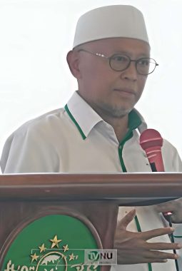 Kenang Keteladanan Ulama Dulu, KH Busyro Karim Ajak Pesantren Jaga Persatuan