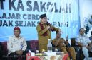 Wabup Sumenep KH Imam Hasyim Di Acara Samsat Ka Sakolah di SMAN 1 Kalianget, Selasa (19/05/2026)