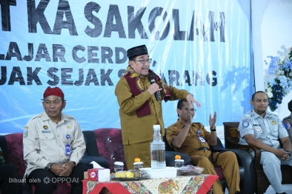 Wabup Sumenep KH Imam Hasyim Di Acara Samsat Ka Sakolah di SMAN 1 Kalianget, Selasa (19/05/2026)