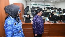 Wabup Sumenep KH Imam Hasyim, SH, MH didampingi Direktur RSUDMA Sumenep dr. Hj. Erliyati, M.Kes.