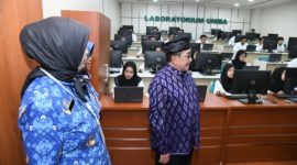 Wabup Sumenep KH Imam Hasyim, SH, MH didampingi Direktur RSUDMA Sumenep dr. Hj. Erliyati, M.Kes.