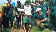 IPARI Sumenep Tanam Ribuan Pohon Alpukat di 27 Kecamatan, Gerakan Hijau Penyuluh Agama untuk Selamatkan Lingkungan