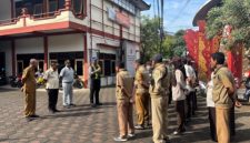 Apel Upacara Operasi Gabungan Samsat, Satlantas, Bapenda dan Jasa Rahardja Cabang Sumenep di Halaman Kantor Bapenda Sumenep, Senin (24/05/2026)