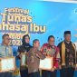 Bupati Sumenep Dr H Achmad Fauzi Wongsojudo, S.H.,M.H., Saat Menerima Penghargaan di Festival Tunas Bahasa Ibu Nasional 2025 dari Kemendikdasmen RI di Jakarta, Senin (24/05/2026)
