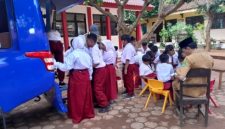 Antusiasme Siswa-siswi SDN Taman Sare 1 Saat Dikunjungi Mobil Perpusling Dispusip Sumenep, Senin (24/05/2025)