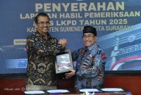 Wabup Sumenep KH Imam Hasyim SH MH Saat Menerima Penghargaan Opini WTP dari BPK RI Perwakilan Jawa Timur di Sidoarjo, Selasa (26/05/2026)