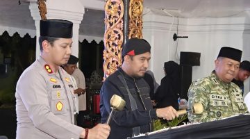 Kapolres AKBP Anang Hardiyanto, SIK, Bupati Sumenep Dr. H. Achmad Fauzi Wongsojudo, SH, MH, dan Dandim Letkol Inf Citra Persada di Acara Gema Takbir Idul Adha 1447 H, Selasa (26/05/2026) malam