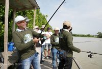 Kadisbudparopar Sumenep Faruk Hanafi Saat Membuka Acara Festival Mancing Kedatim 2026 Secara Simbolis, Sabtu (30/05/2026)