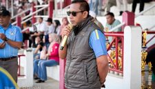 Ketua Askab PSSI Sumenep, Febmi Noerdiansyah Saat  Memberikan Sambutan Penutupan Turnamen Antar Sekolah, Minggu (31/05/2026)