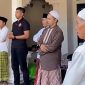Ketua KBS Sumenep Akhmad Sahruddin SH (Baju Hitam) Disela-sela Kegiatan Penyaluran Berbagi Kepada Anak Yatim, Minggu (31/05/2026)
