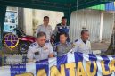 Koordinator Parkir Disperkimhub Moh Hayat, S.AP Saat Meninjau Langsung Parkir Di Area Jalan Dipenogoro Sumenep, Selasa (05/05/2026