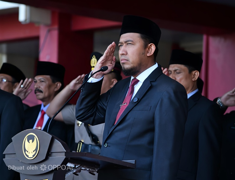 Bupati Sumenep Dr. H. Achmad Fauzi Wongsojudo, SH, MH Saat Menjadi Inspektur di Upacara Peringatan Hari Lahir Pancasila ke-81 Tahun 2026 di Halaman Kantor Pemkab Sumenep, Selasa (02/06/2026)