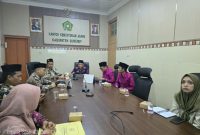 Kemenag Sumenep menggandeng RMI PCNU Sumenep dan HIMPSI Sumenep untuk merancang penguatan sistem perlindungan anak di lingkungan pesantren
