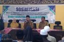 Kadinsos P3A Kabupaten Sumenep R. Abd. Rahman Riadi di Acara sosialisasi intensif tentang tata cara penyusunan Laporan Pertanggungjawaban (LPJ) dana hibah, yang ditujukan bagi pengurus lembaga keagamaan dan organisasi kemasyarakatan (Ormas).