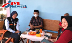 Eks Sekdakab Sumenep Jadi Responden Sensus Ekonomi di RT 02 RW 04 Karangduak