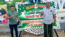 Ketua DPC ISSITA Sumenep, Dr. Naghfir, S.HI., S.H., M.Kn., CPM., CH., CWC.  Bersama Owner Warkop The Nexus, H. Warsudi