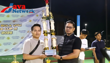 Turnamen Bola Voli Kapolres Cup III 2026 Berakhir Meriah, Kapolres Sumenep Serahkan Piala Bergilir
