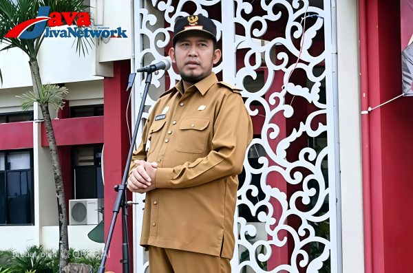 Bupati Sumenep Dr H Achmad Fauzi Wongsojudo SH MH Saat Pimpin Apel Upacara Gabungan Peringatan Harkopnas 2026