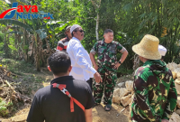 Dandim 0827/Sumenep Letkol Inf Citra Persada turun langsung meninjau lokasi pekerjaan yang kini memasuki tahap penggalian pondasi