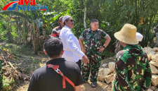 Dandim 0827/Sumenep Letkol Inf Citra Persada turun langsung meninjau lokasi pekerjaan yang kini memasuki tahap penggalian pondasi