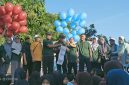 Camat Dasuk bersama jajaran Forpimka secara simbolis melepaskan balon ke udara sebagai tanda dimulainya rangkaian peringatan HUT ke-81 Kemerdekaan Republik Indonesia di Kecamatan Dasuk, Kamis (06/08/2026)