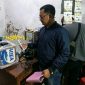 Petugas Bersama Barang Bukti Yang Berhasil Diamankan 